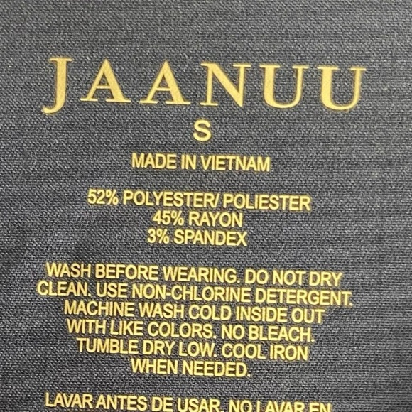 Jaanuu Women's Navy Blue V-Neck Top small NWT - Picture 5 of 5